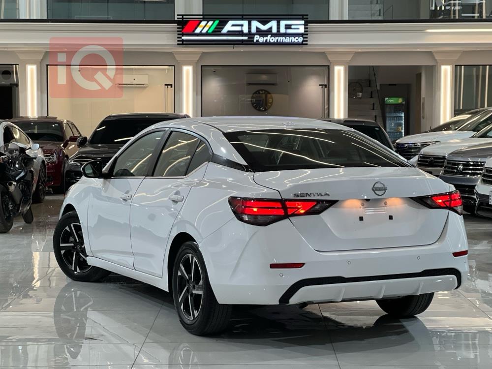 نیسان سێنترا